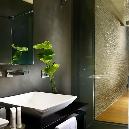 坎普玛泽欧豪华套房酒店 招待所 4*