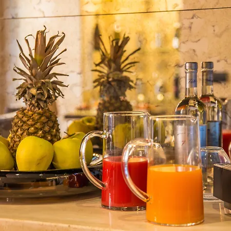 坎普玛泽欧豪华套房酒店 招待所