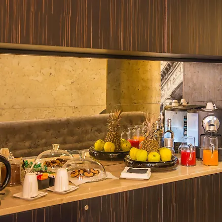 坎普玛泽欧豪华套房酒店 招待所