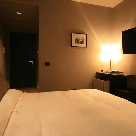 坎普玛泽欧豪华套房酒店 4* 罗马