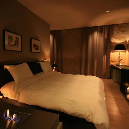 招待所 坎普玛泽欧豪华套房酒店 4*